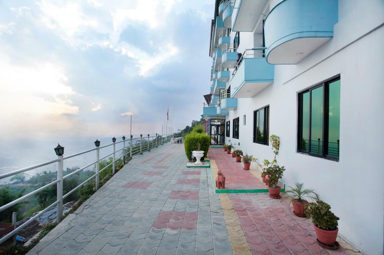 Bojinee Nagarkot Resort Нагаркот Экстерьер фото